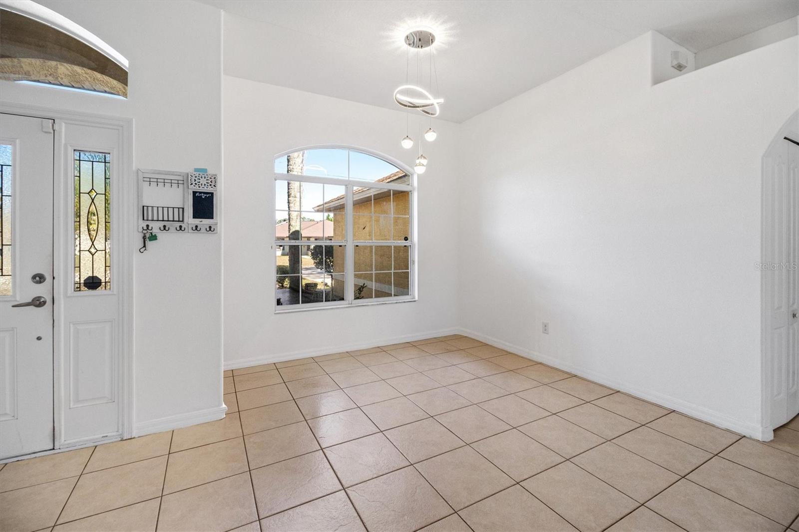 Image 9 of 27 For 33 Red Clover Lane