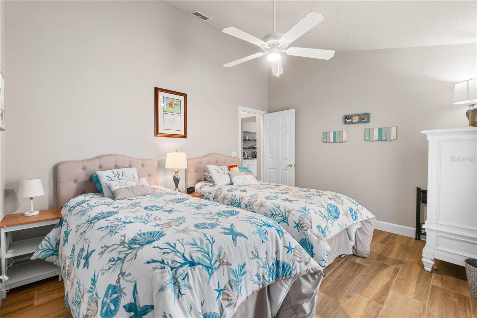 Image 14 of 17 For 1234 Crown Pointe Lane