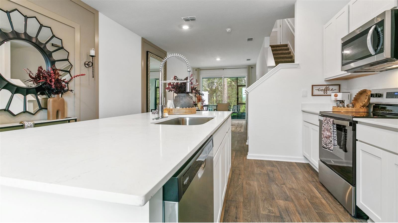 Image 7 of 43 For 71 Montellano Road