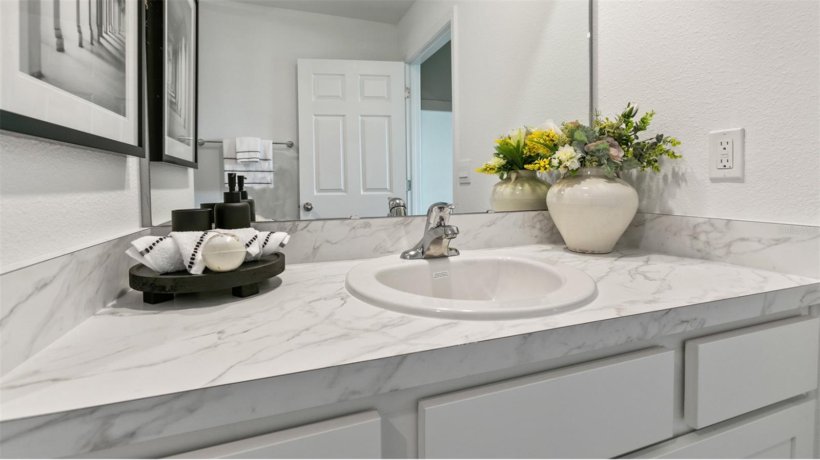 Image 26 of 43 For 73 Montellano Road