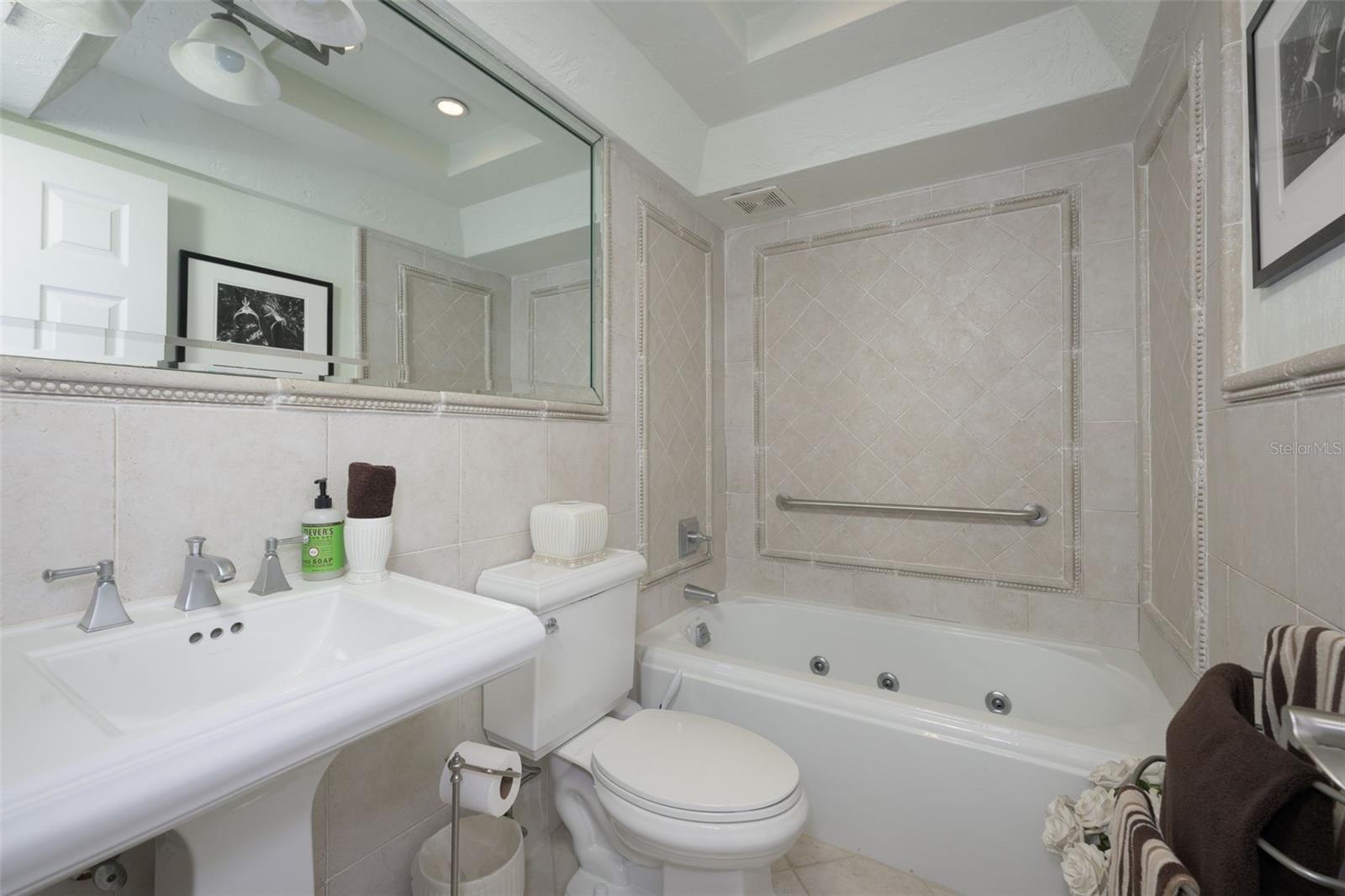 Image 17 of 41 For 406 Ocean Marina Drive 406