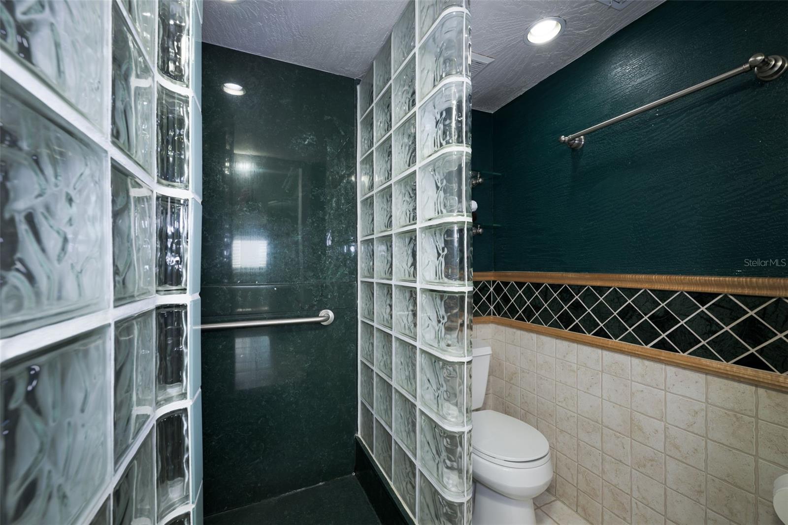 Image 22 of 41 For 406 Ocean Marina Drive 406