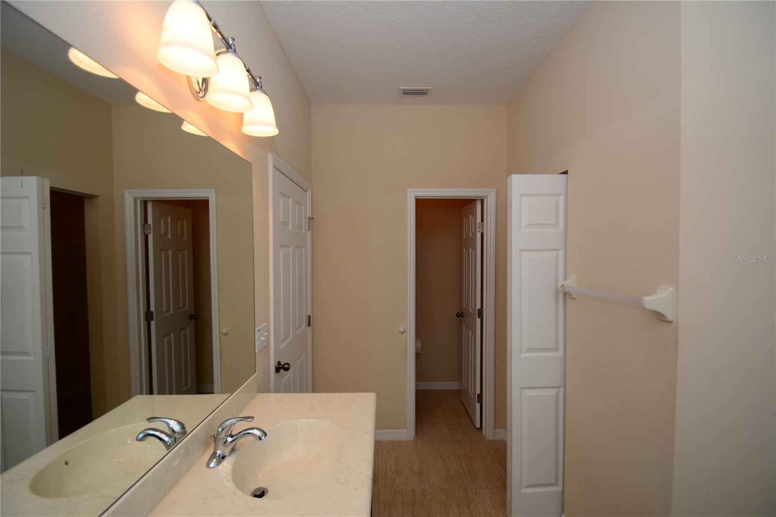 Image 26 of 47 For 40 Arrowhead Drive