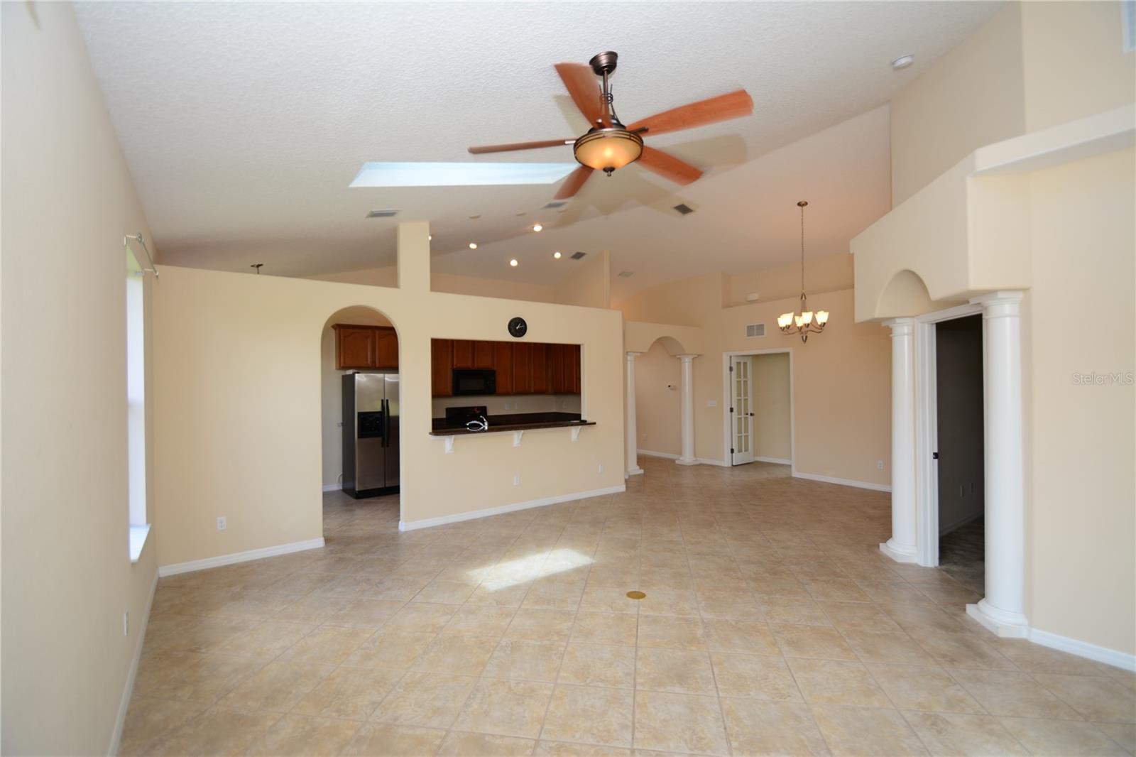 Image 8 of 47 For 40 Arrowhead Drive