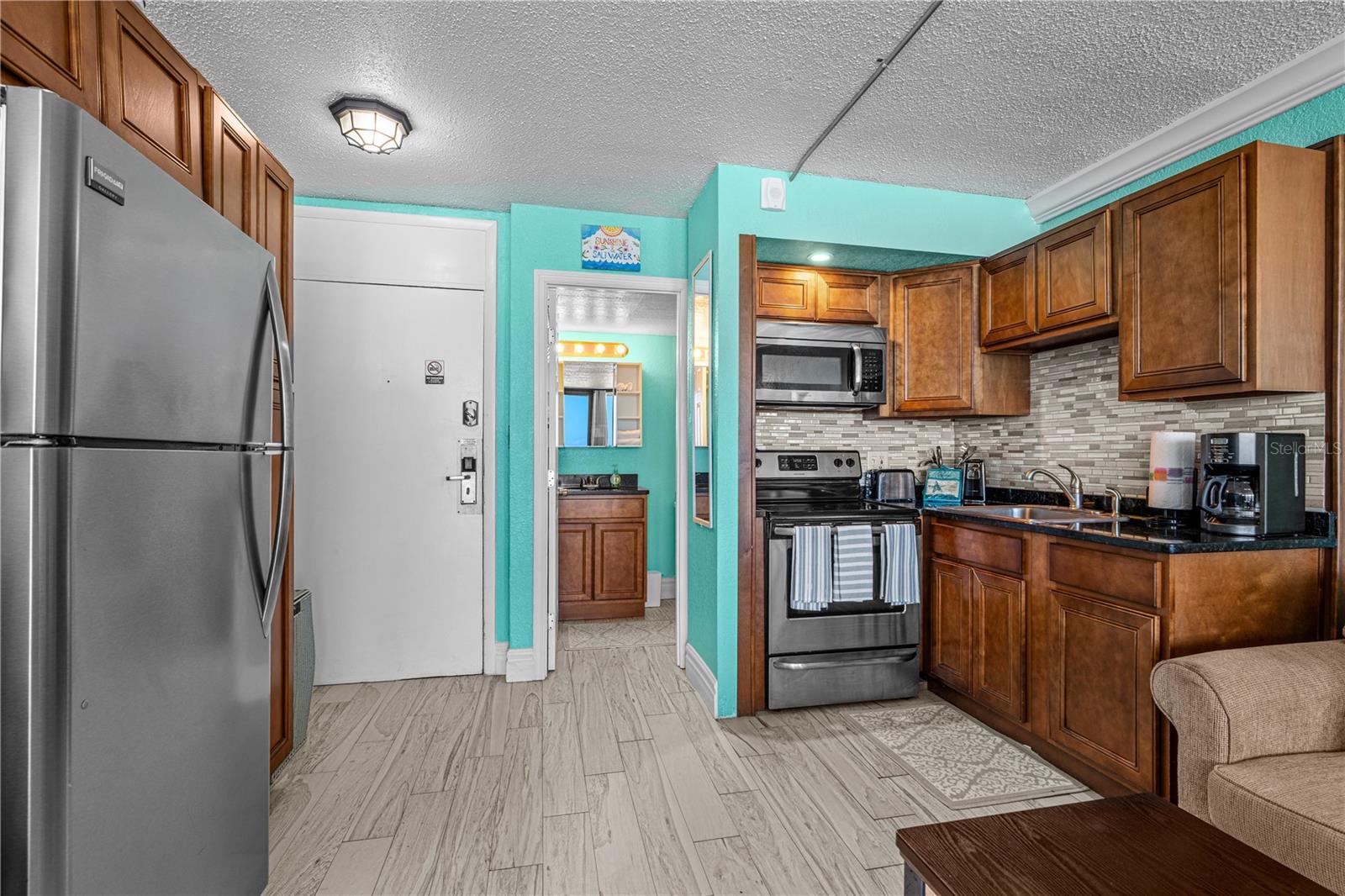 Image 15 of 38 For 2301 Atlantic Avenue 339