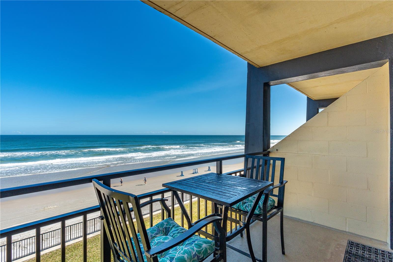 Image 7 of 38 For 2301 Atlantic Avenue 339