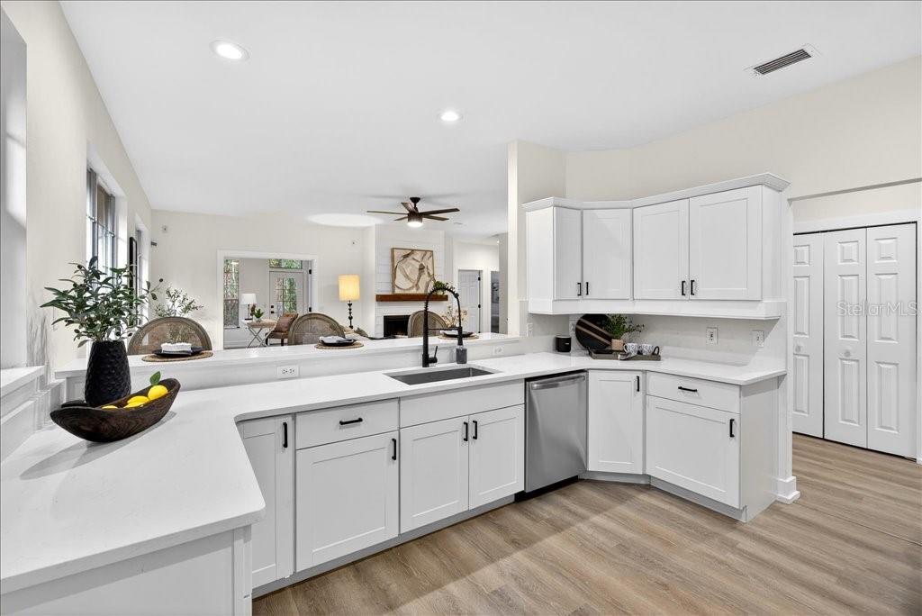 Image 5 of 44 For 4412 101st Drive