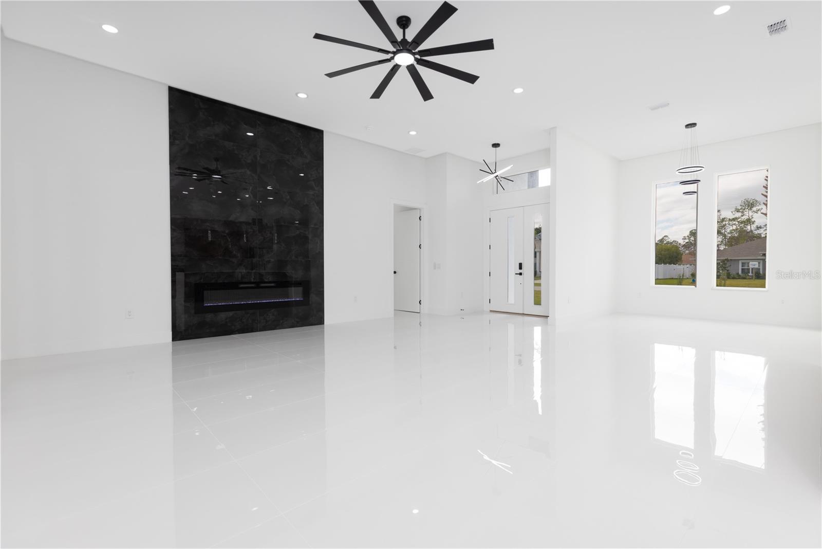 Image 11 of 38 For 13 Edith Lane