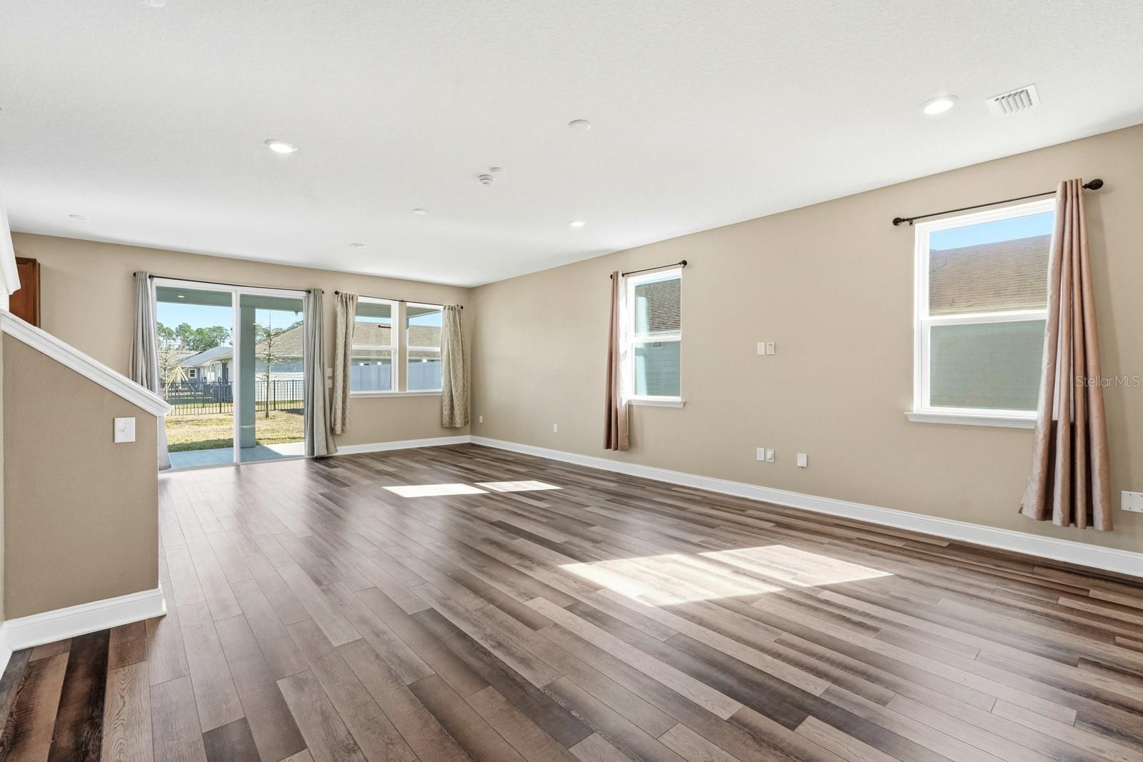 Image 13 of 55 For 216 Santorini Court