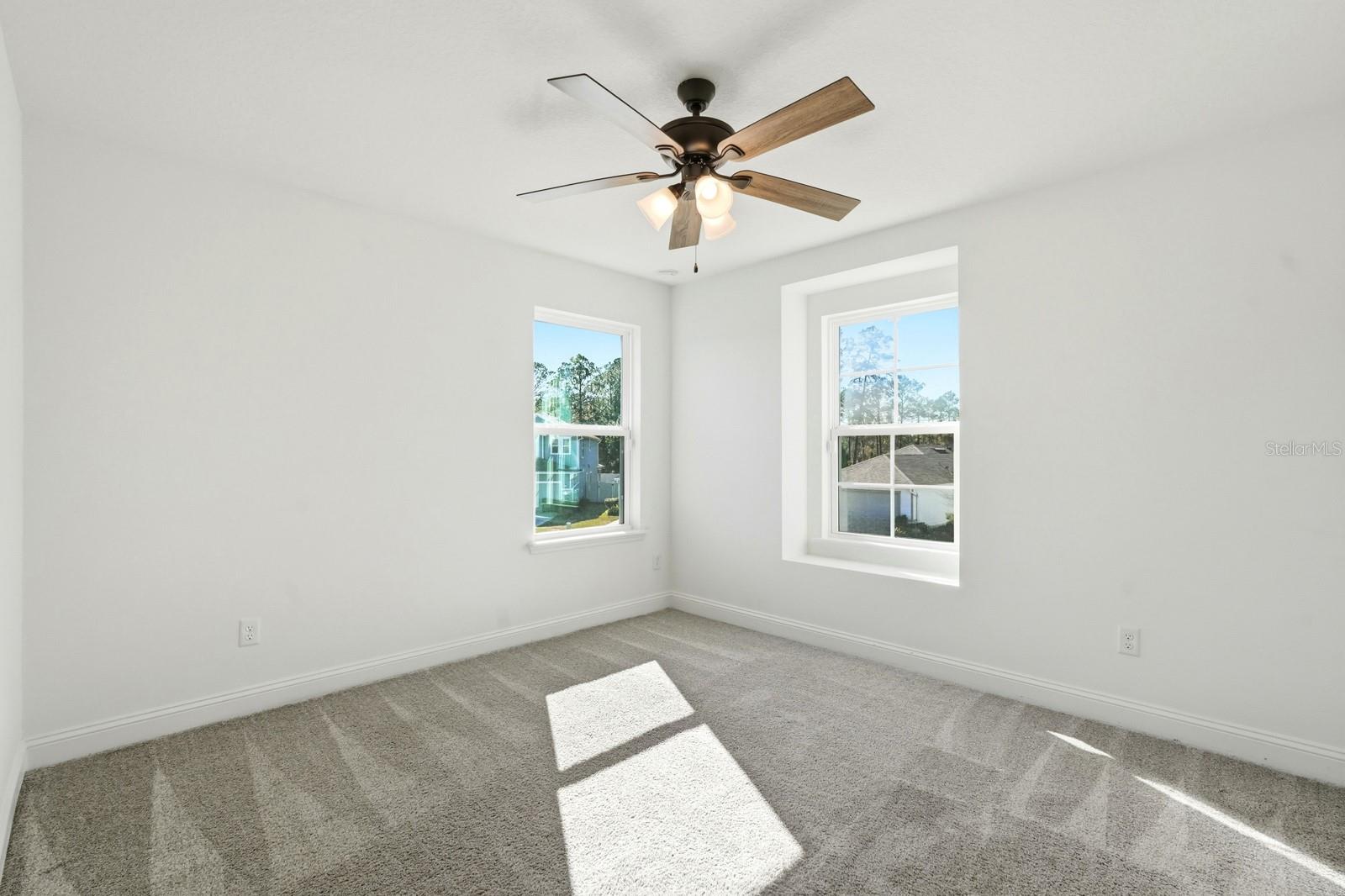 Image 31 of 55 For 216 Santorini Court