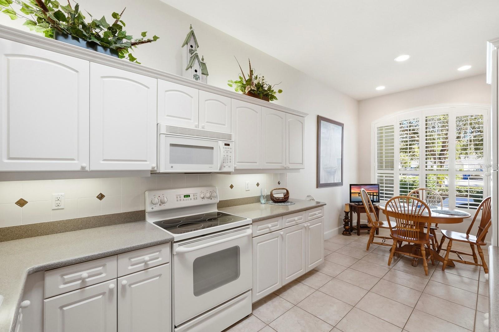 Image 17 of 56 For 3000 Glin Circle