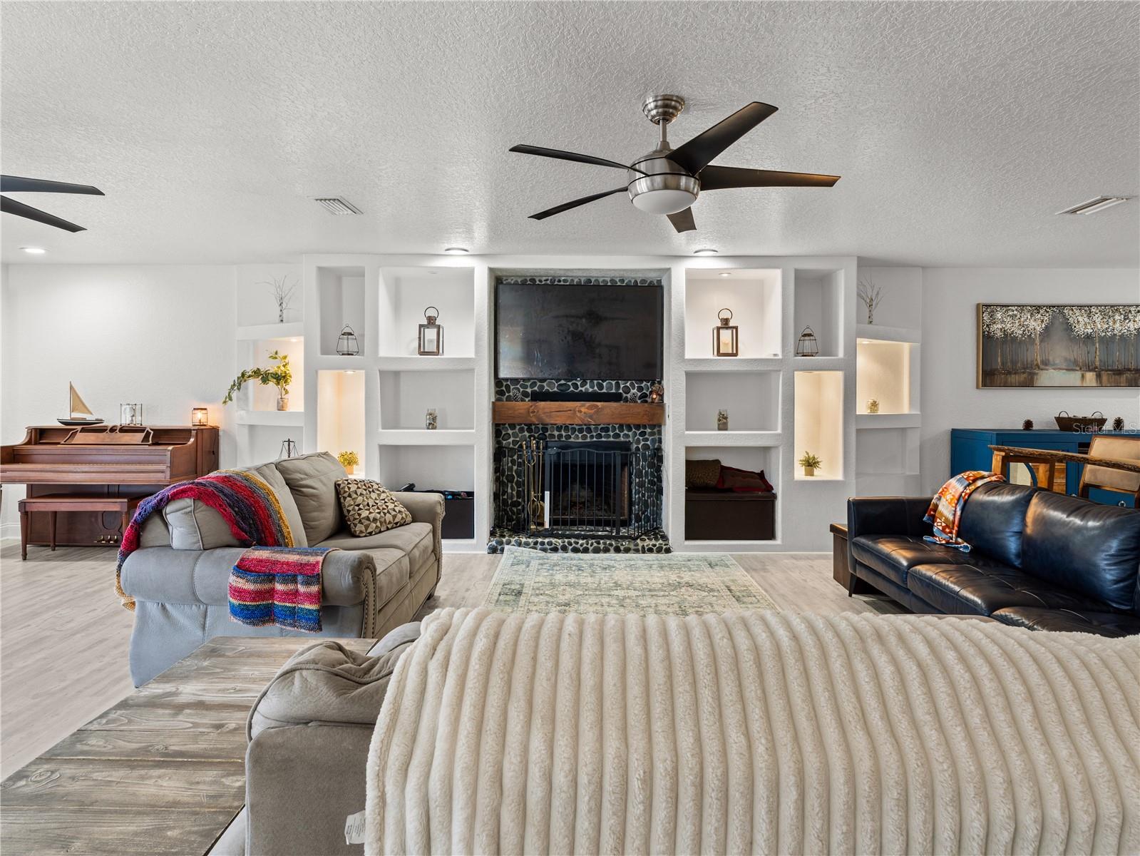 Image 10 of 53 For 14 Whetstone Lane