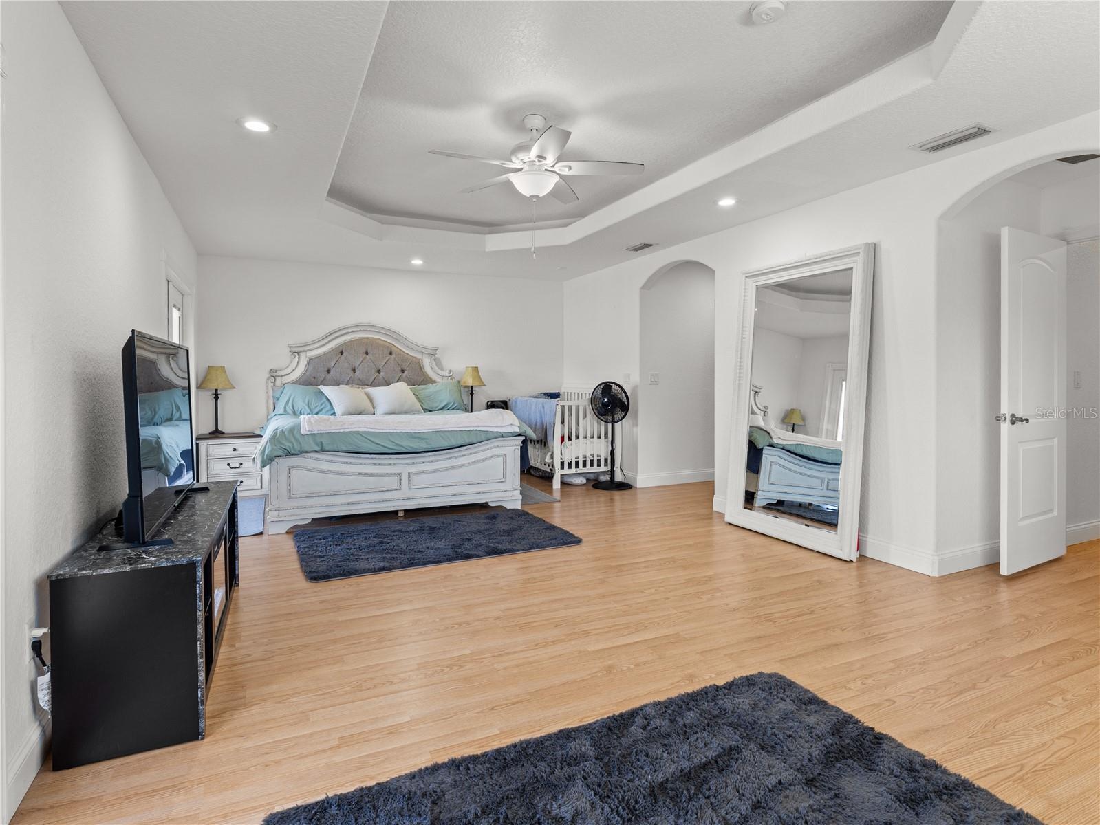 Image 25 of 53 For 14 Whetstone Lane