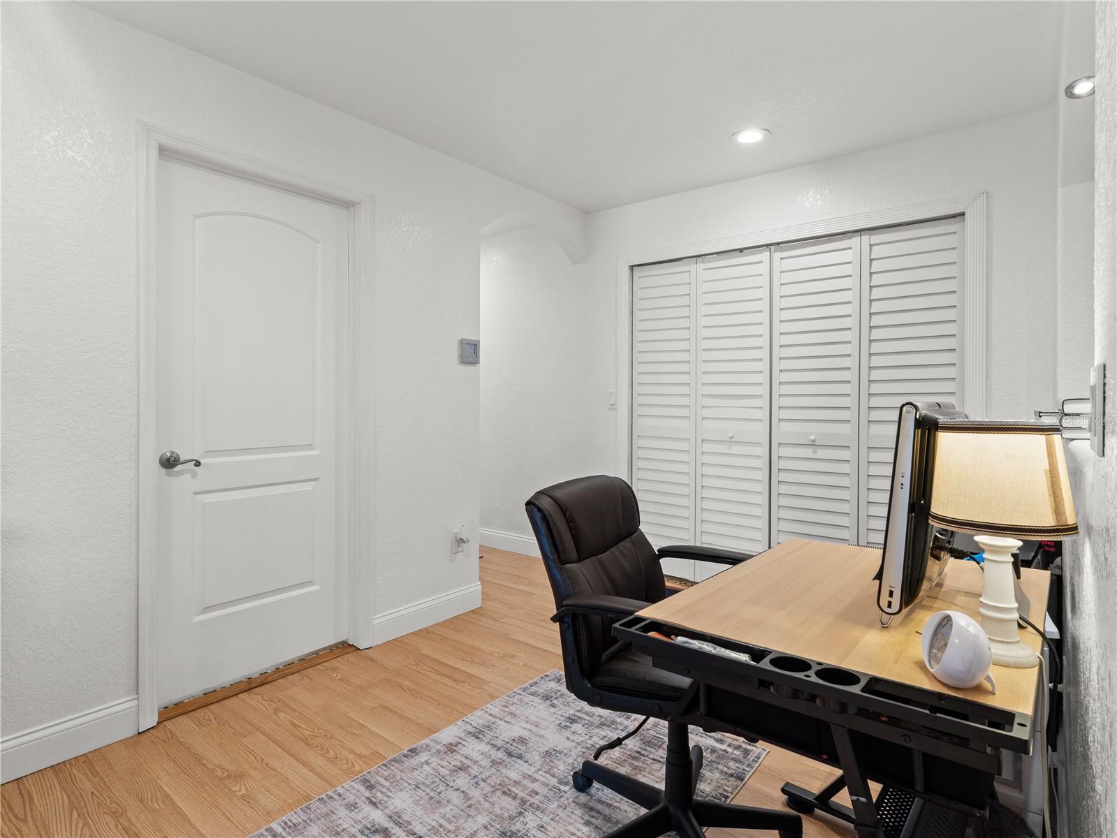 Image 37 of 53 For 14 Whetstone Lane