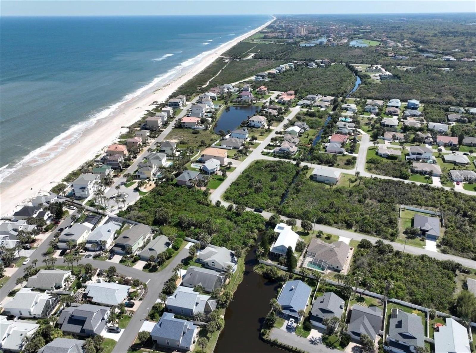 Image 8 of 10 For 11 Mahoe Drive N