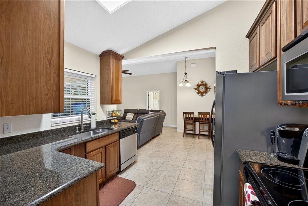 Image 9 of 55 For 42 Russell Drive