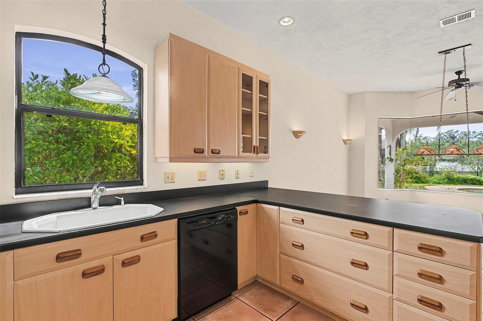 Image 22 of 100 For 6232 Morning Drive