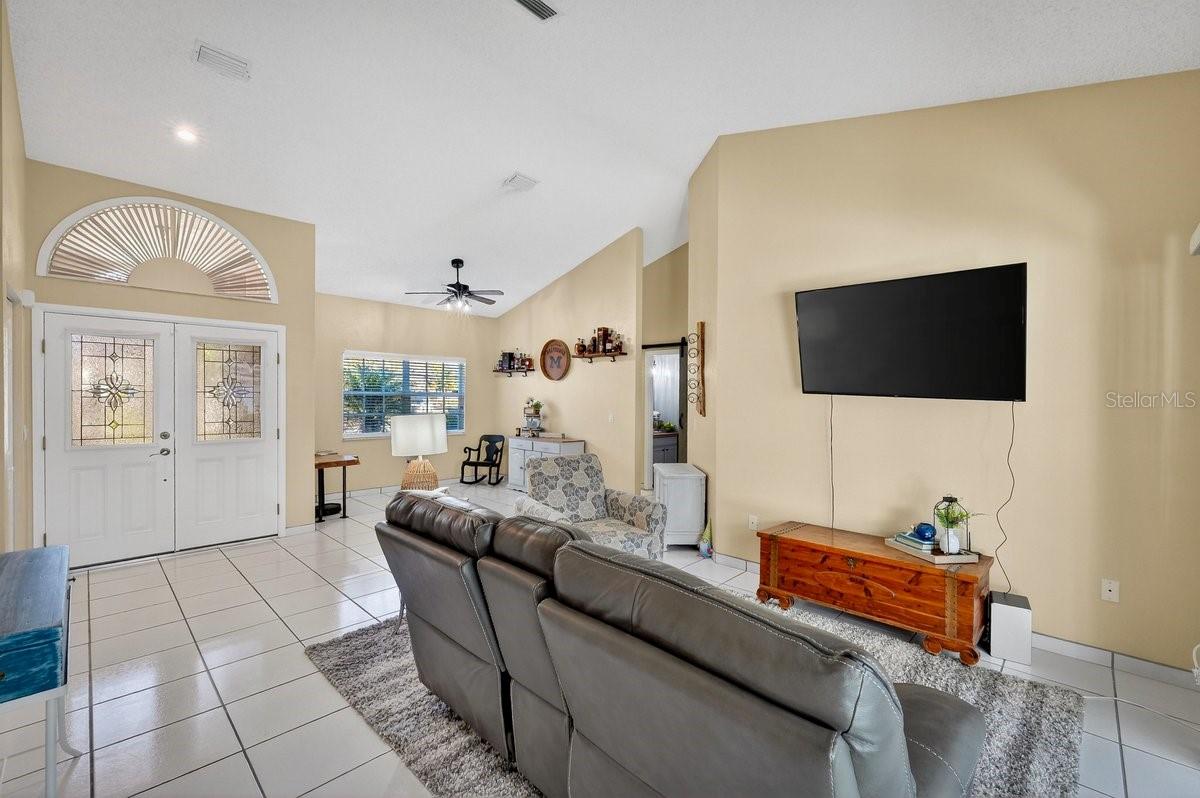 Image 10 of 55 For 5 Westlee Place