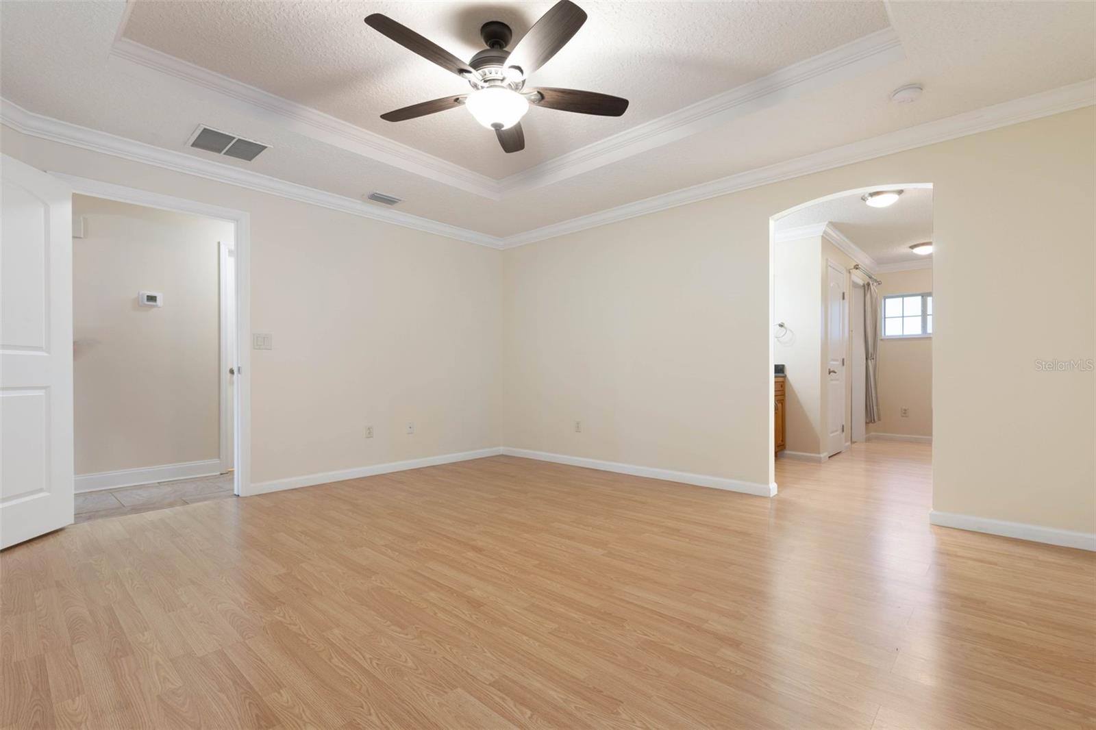 Image 11 of 82 For 8 Cole Place