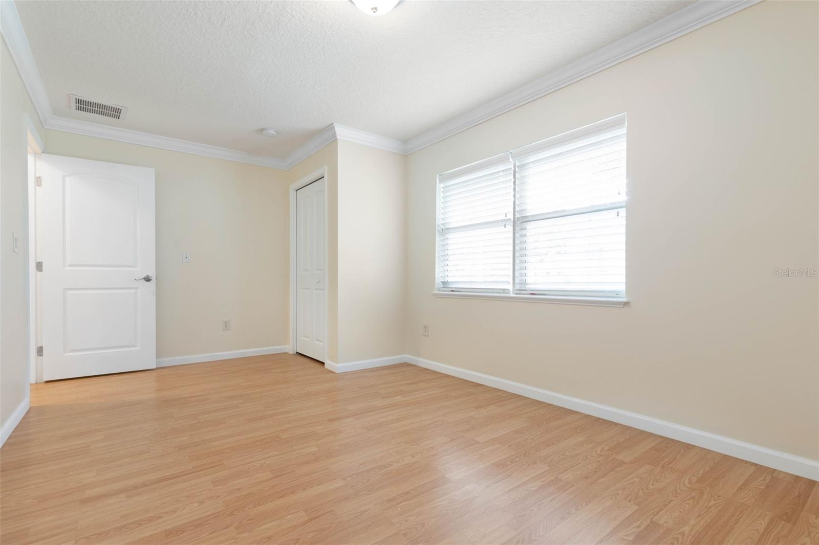 Image 21 of 82 For 8 Cole Place