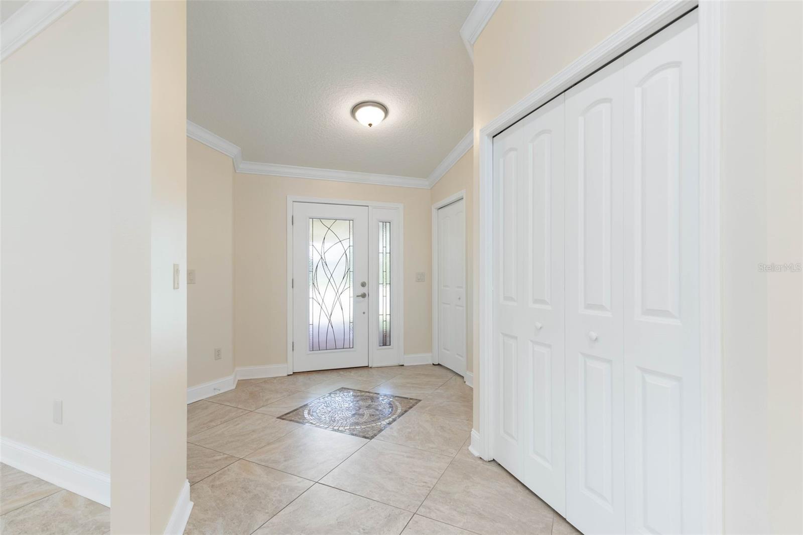 Image 23 of 82 For 8 Cole Place