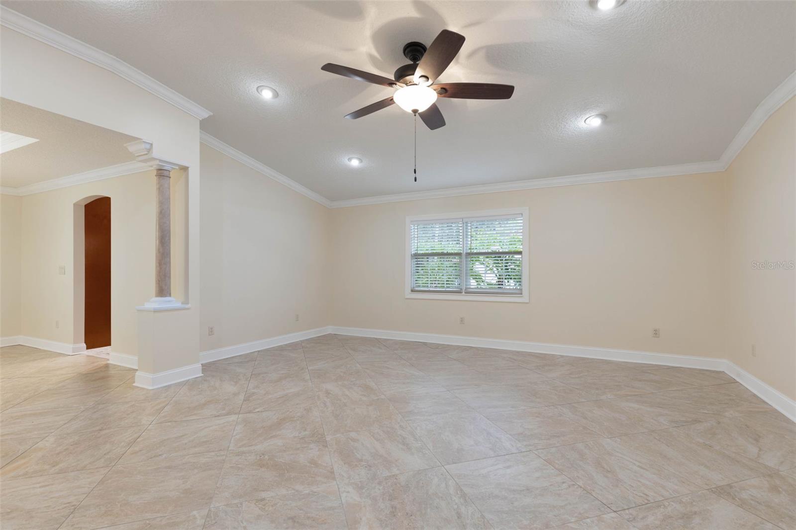 Image 5 of 82 For 8 Cole Place