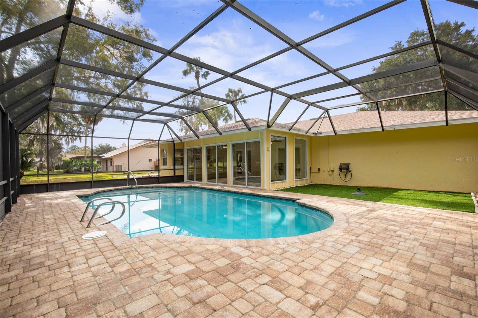 Image 57 of 82 For 8 Cole Place