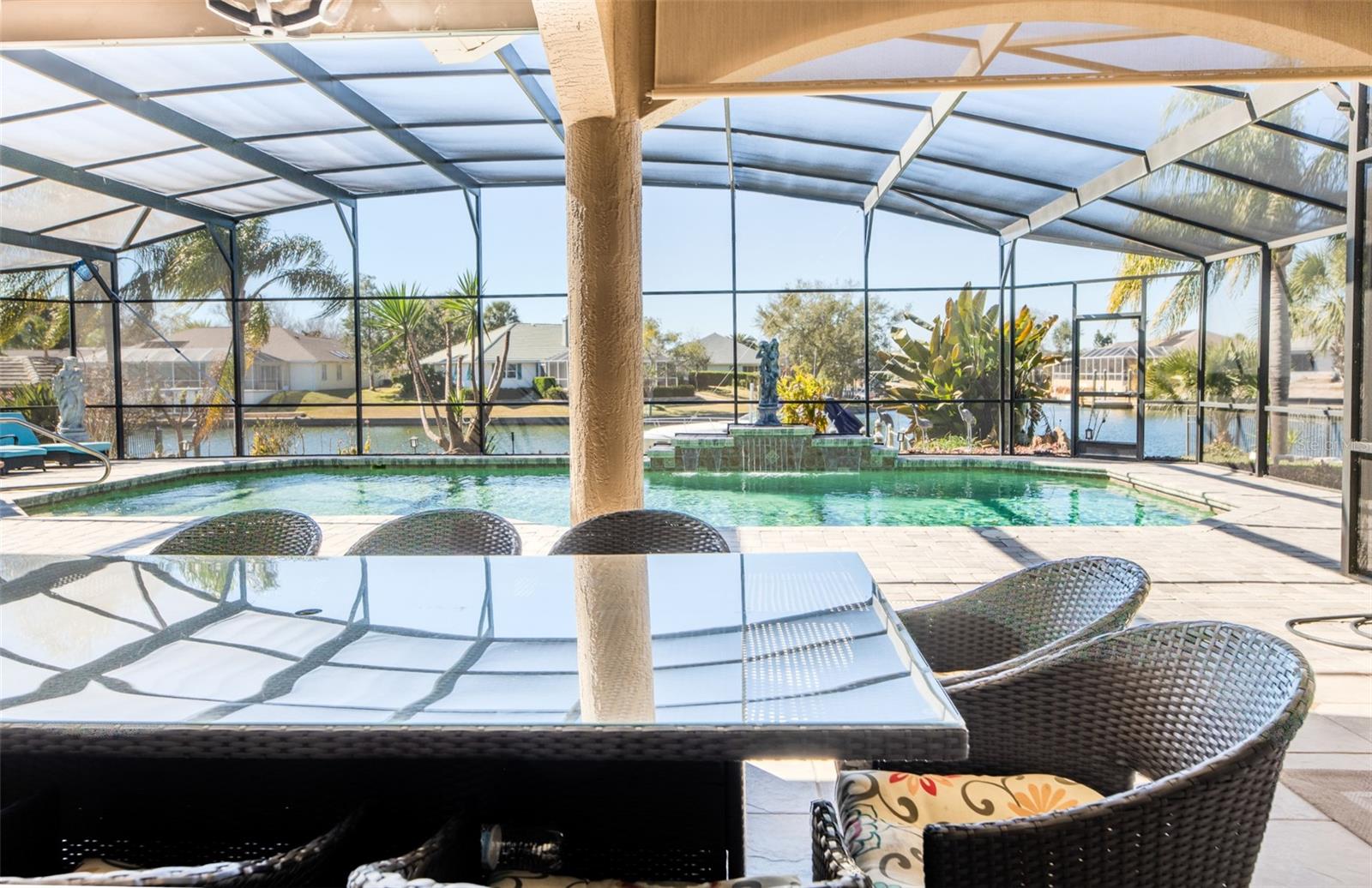 Image 11 of 12 For 18 Old Oak Drive N