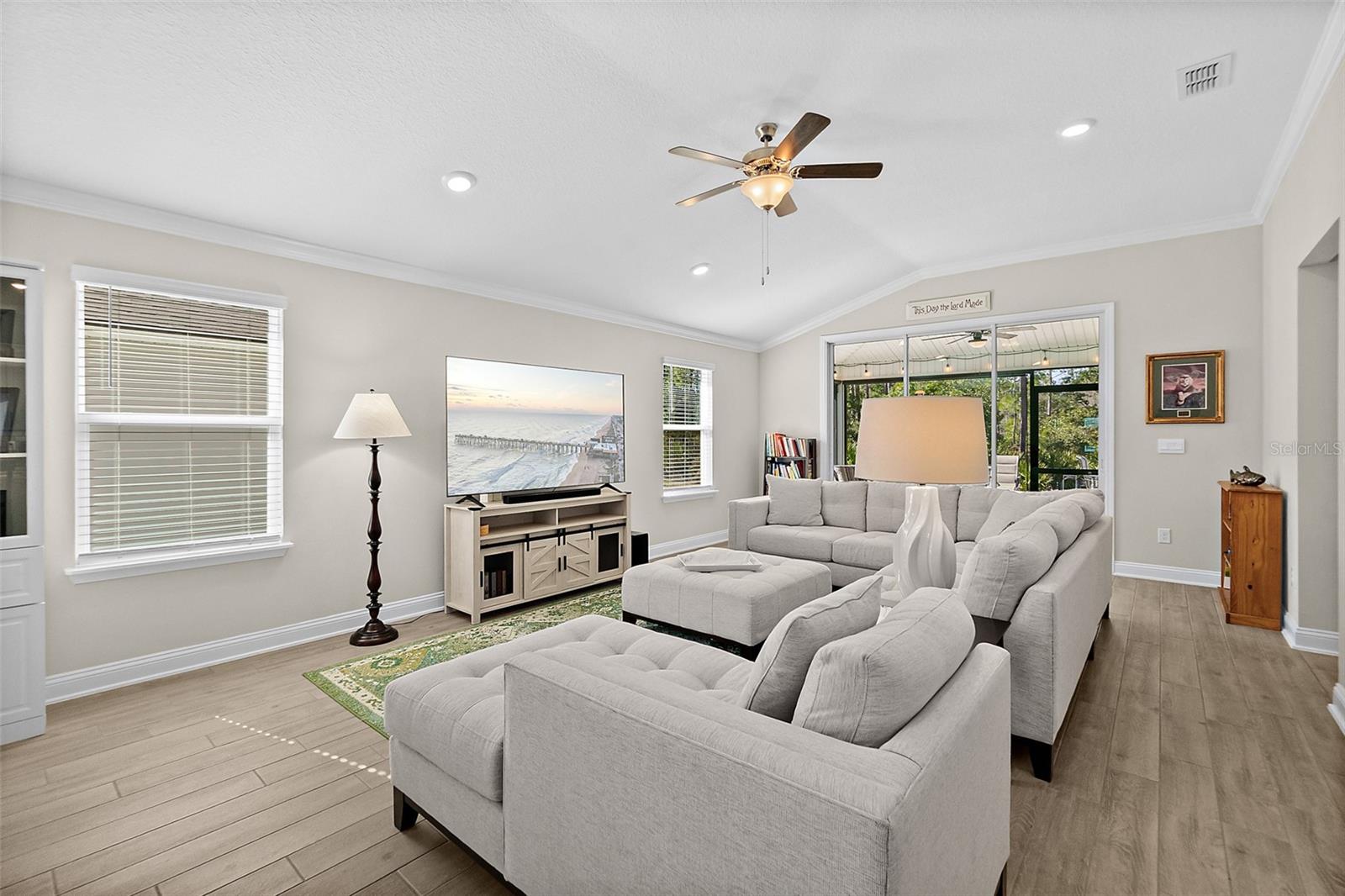 Image 14 of 42 For 597 Narvarez Avenue