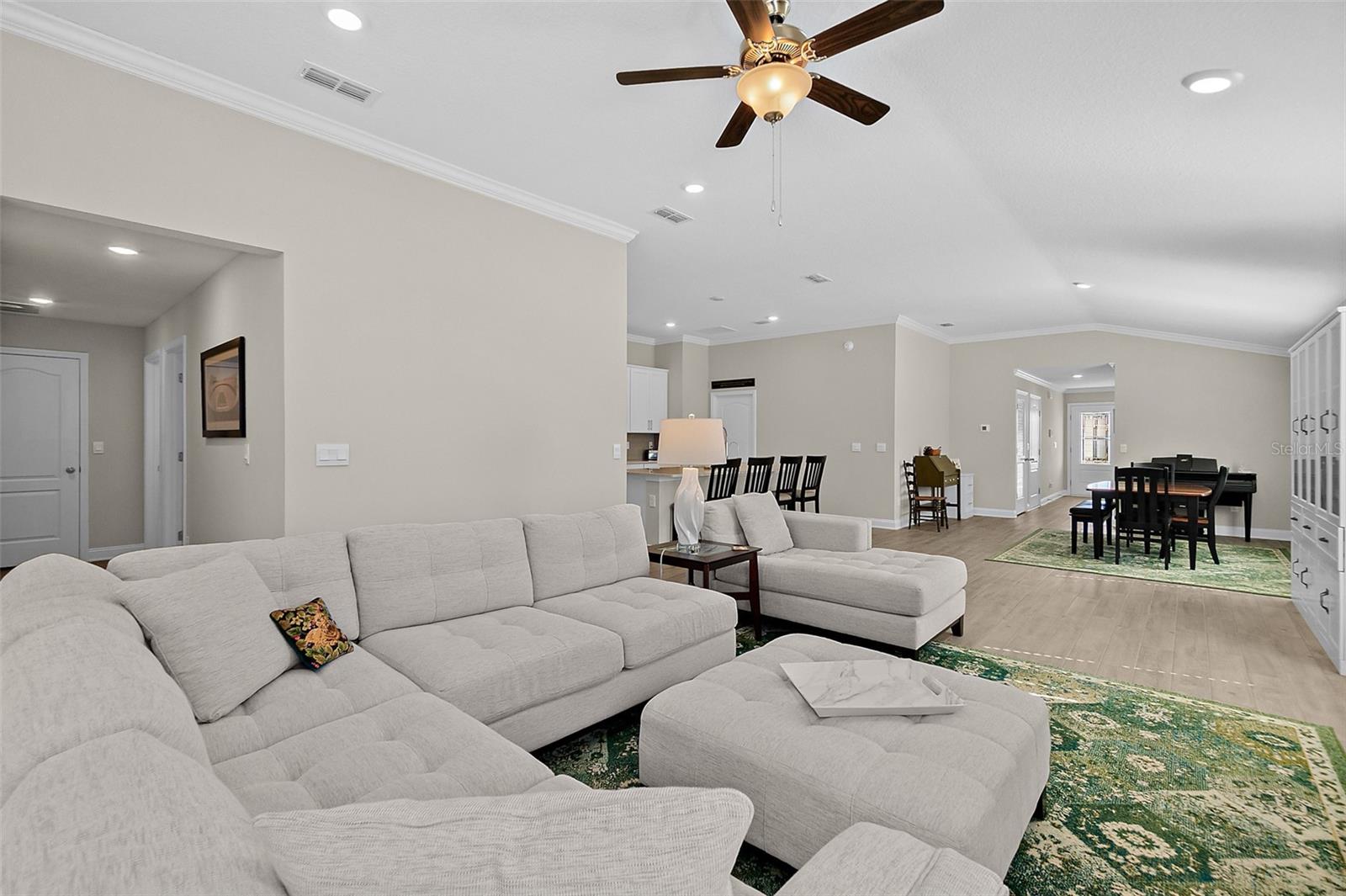 Image 15 of 42 For 597 Narvarez Avenue