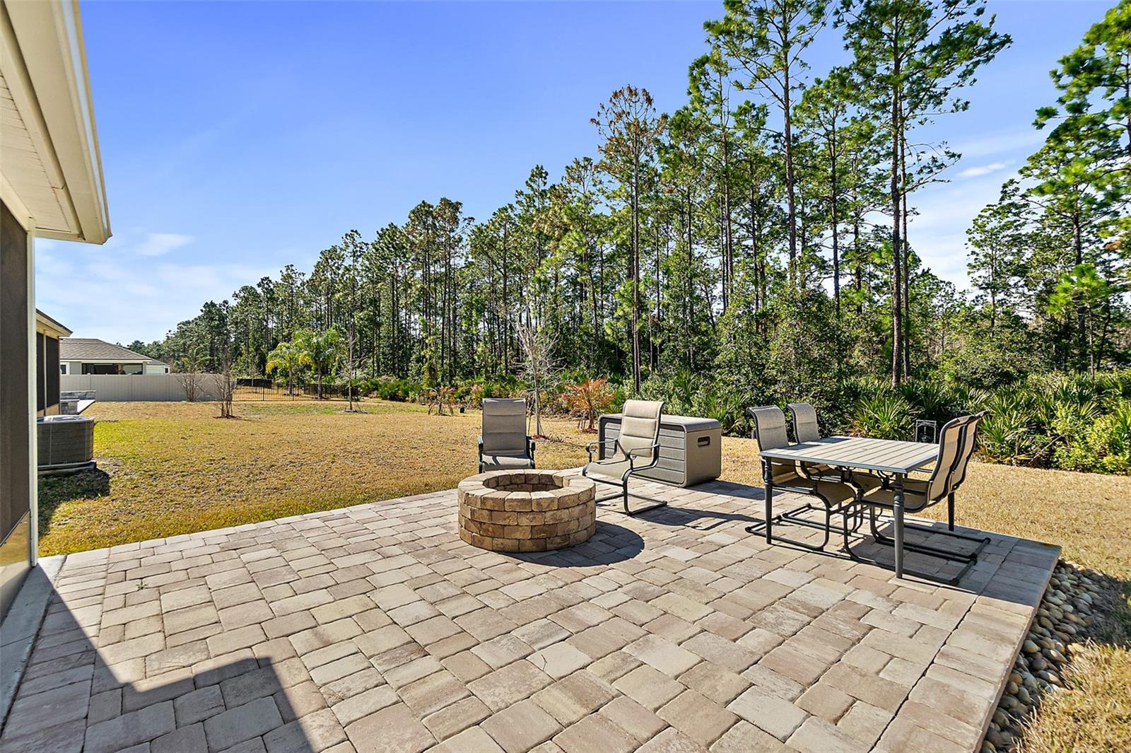 Image 33 of 42 For 597 Narvarez Avenue