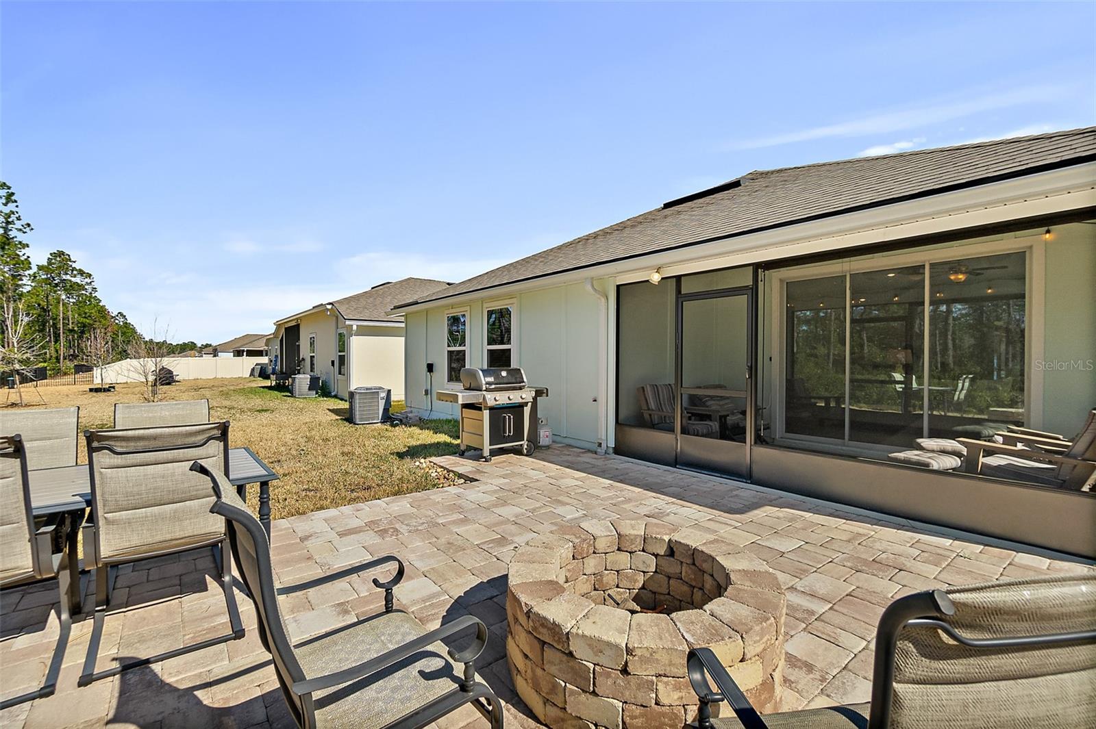 Image 34 of 42 For 597 Narvarez Avenue