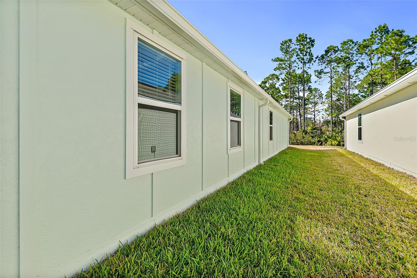 Image 36 of 42 For 597 Narvarez Avenue