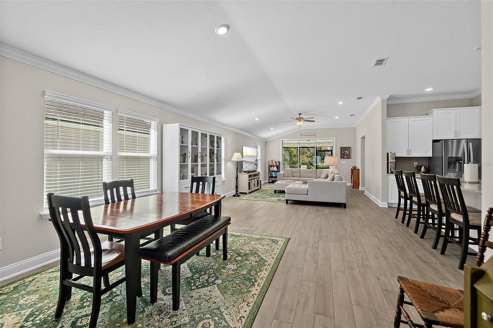 Image 6 of 42 For 597 Narvarez Avenue