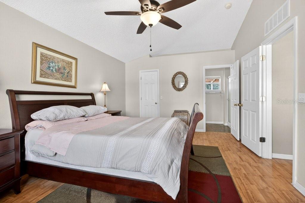 Image 17 of 34 For 51 Longfellow Drive