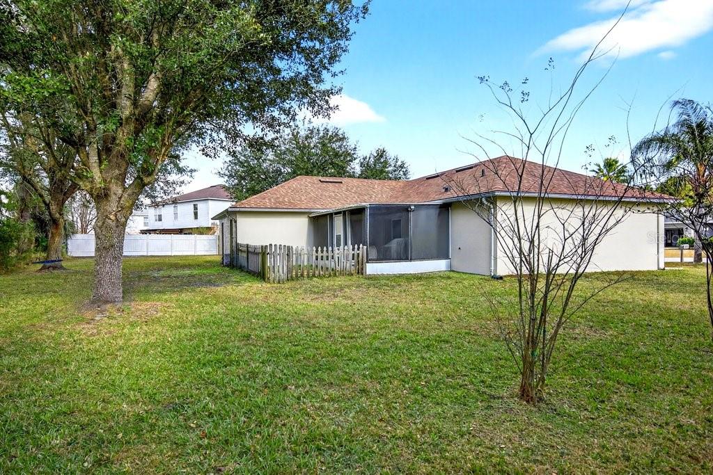 Image 28 of 34 For 51 Longfellow Drive