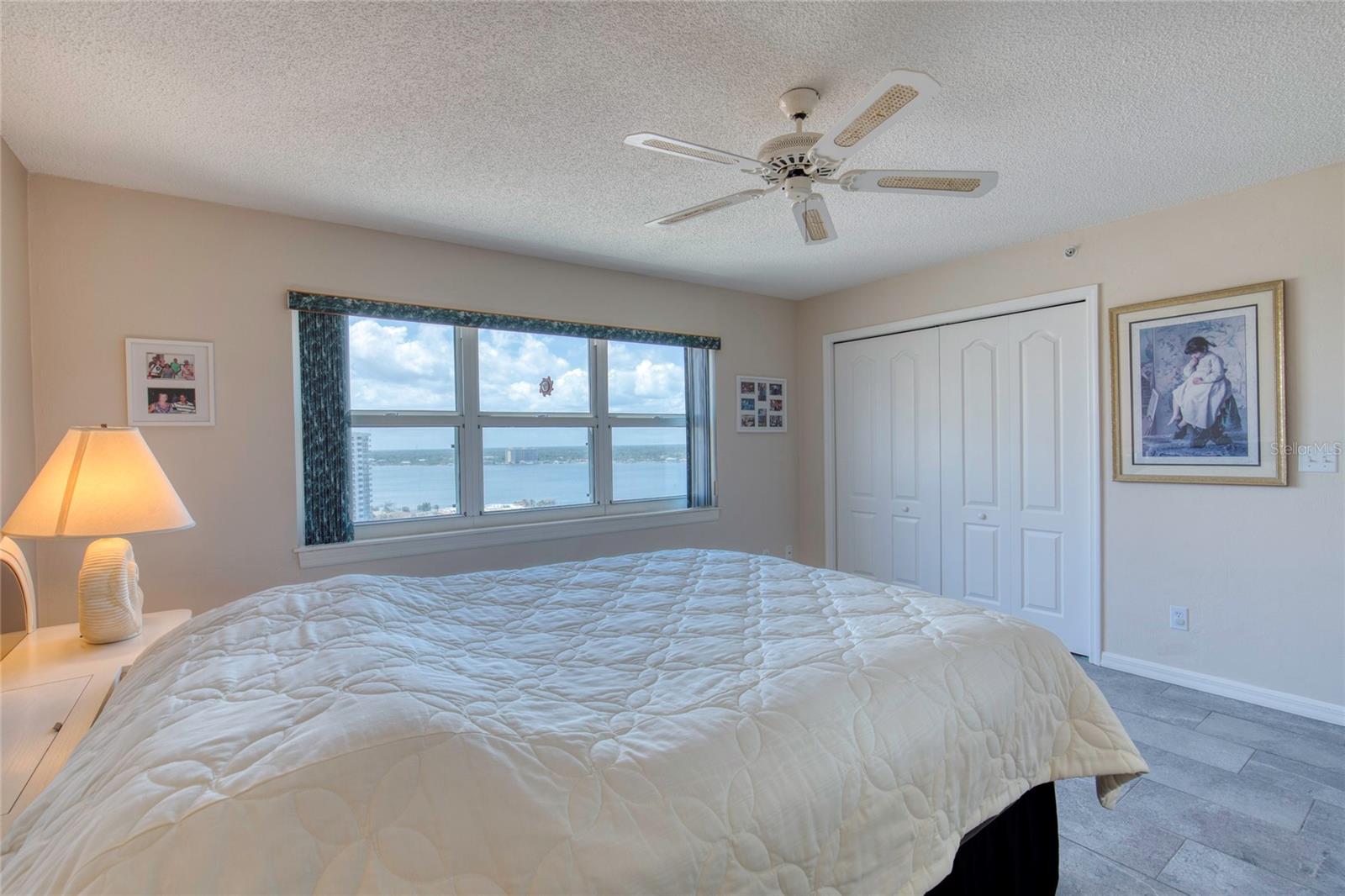 Image 38 of 81 For 2937 Atlantic Avenue 2001