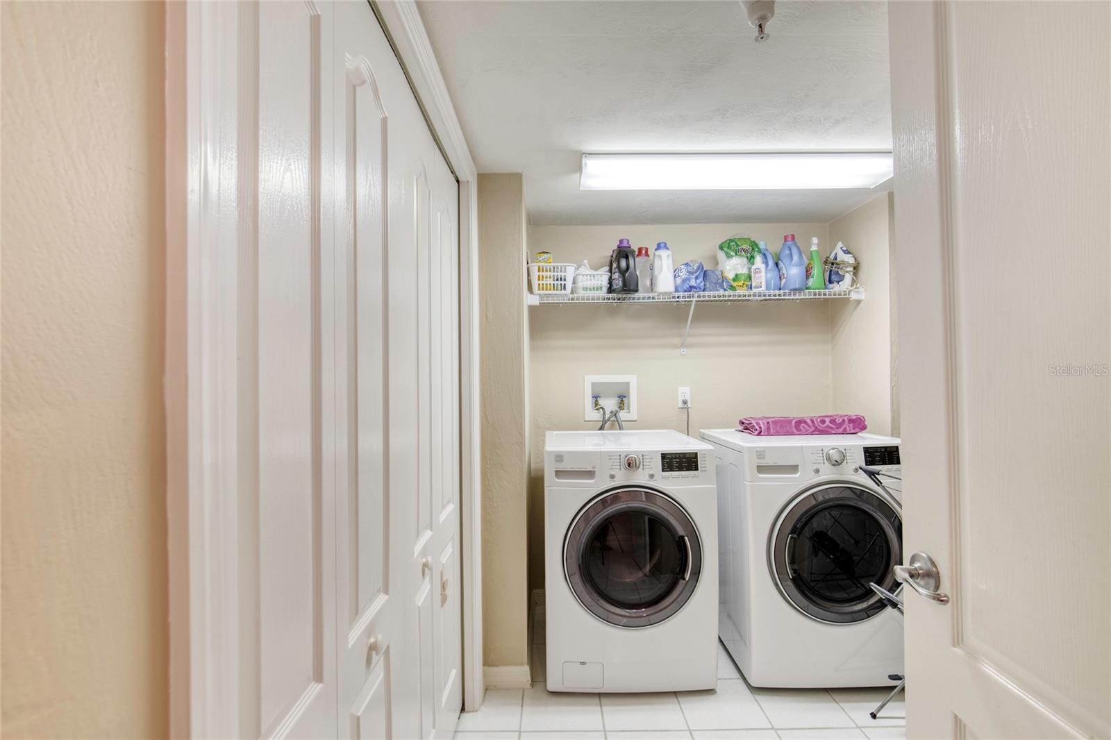 Image 7 of 81 For 2937 Atlantic Avenue 2001