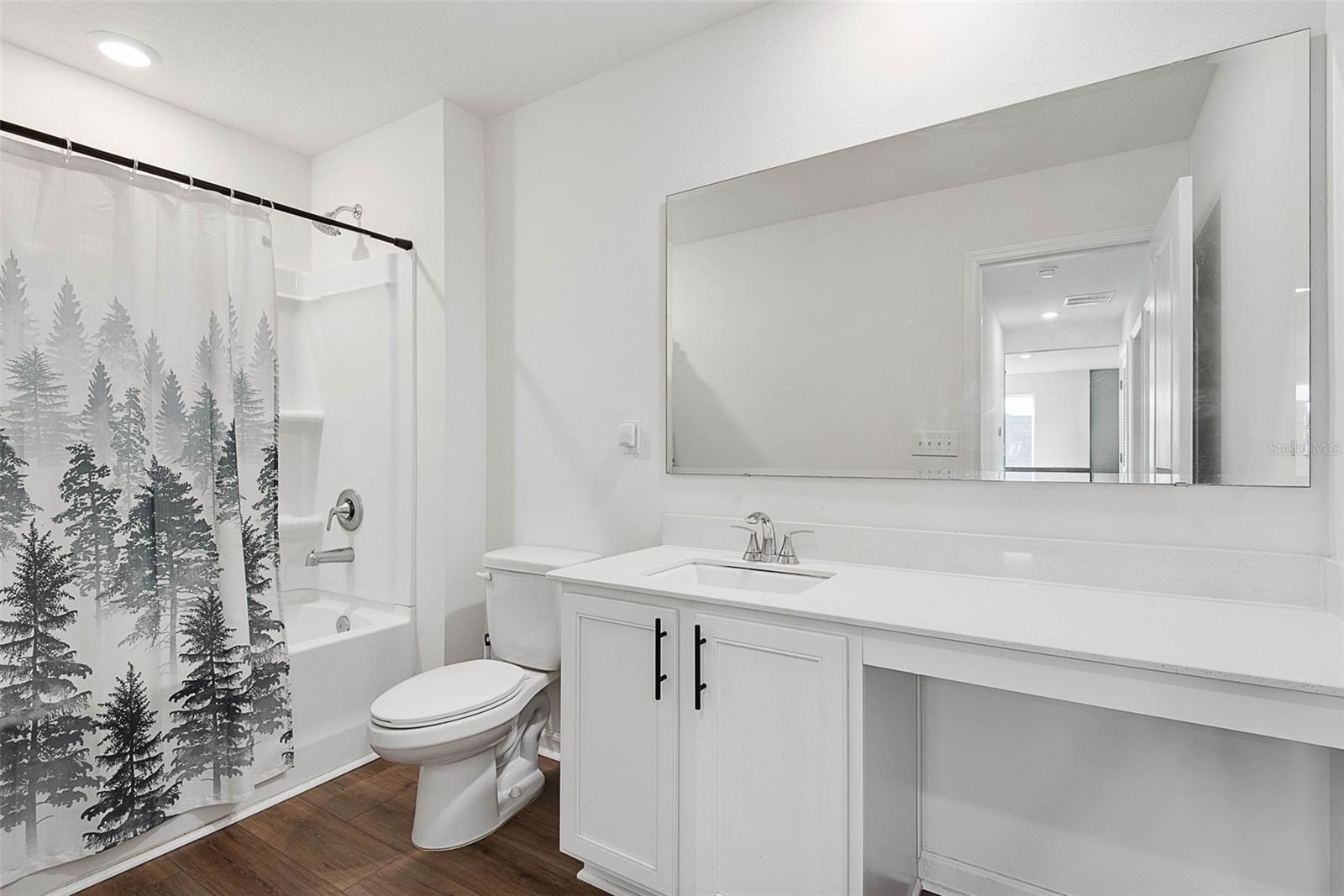 Image 16 of 53 For 43 Willow Street