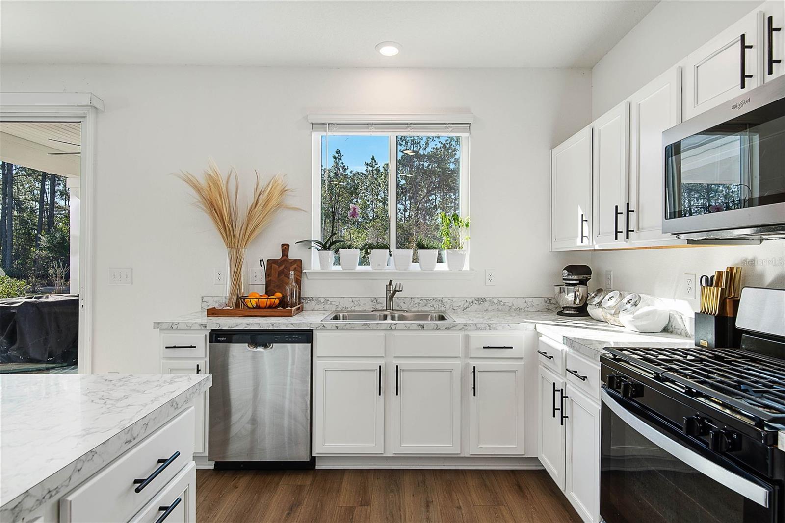 Image 2 of 53 For 43 Willow Street