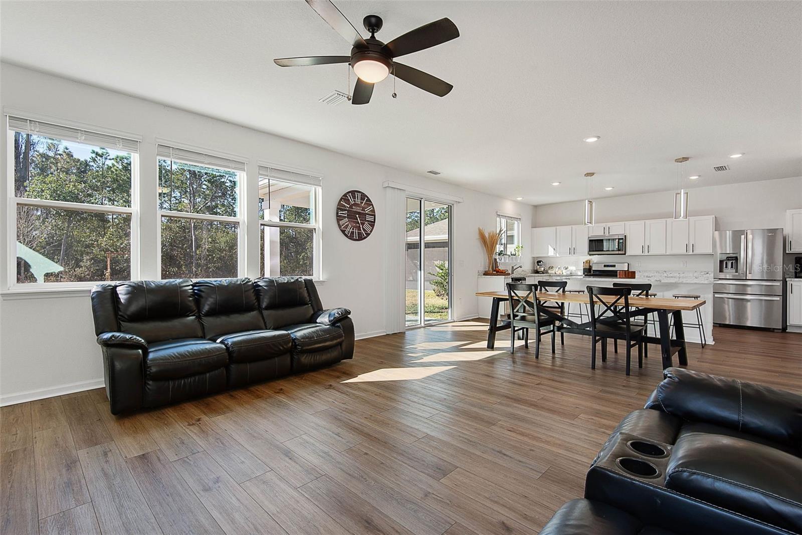 Image 34 of 53 For 43 Willow Street