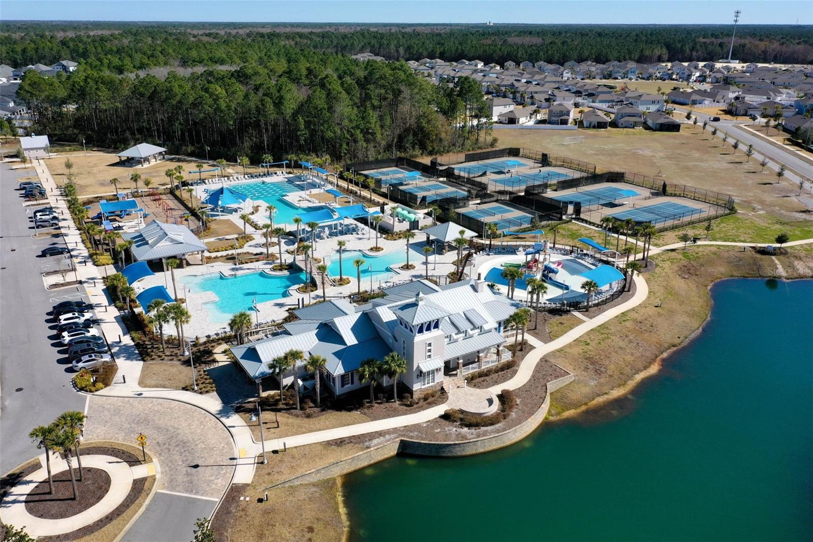 Image 26 of 33 For 363 Brandon Lakes Drive