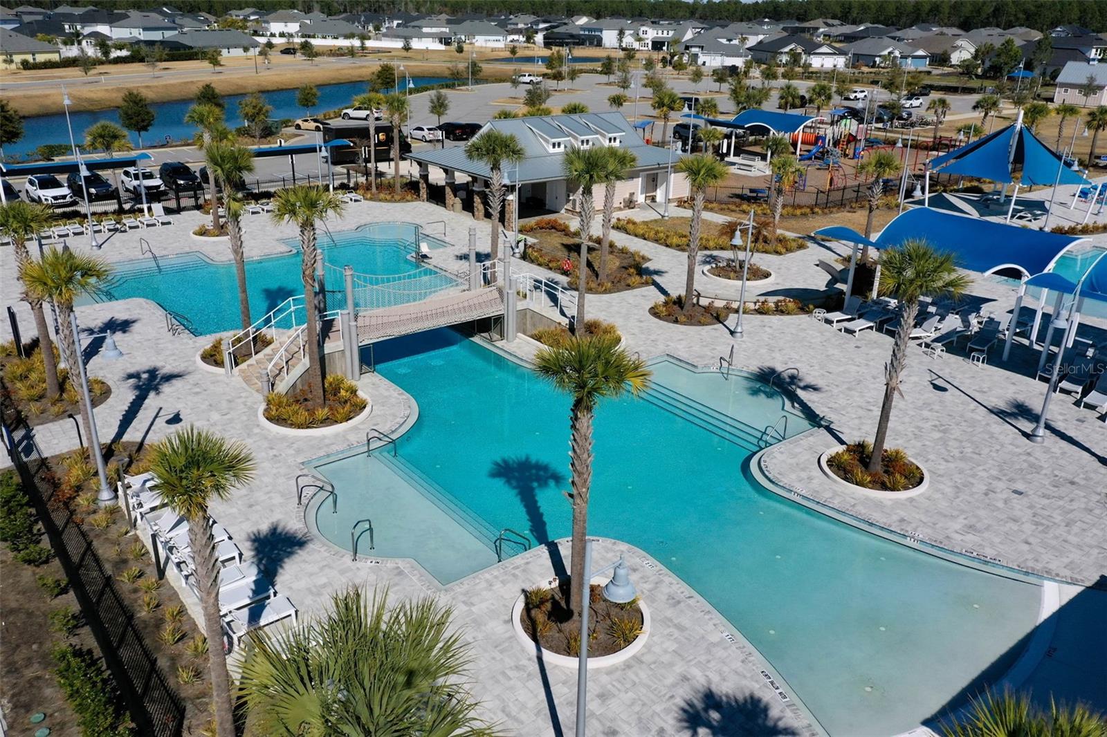 Image 30 of 33 For 363 Brandon Lakes Drive