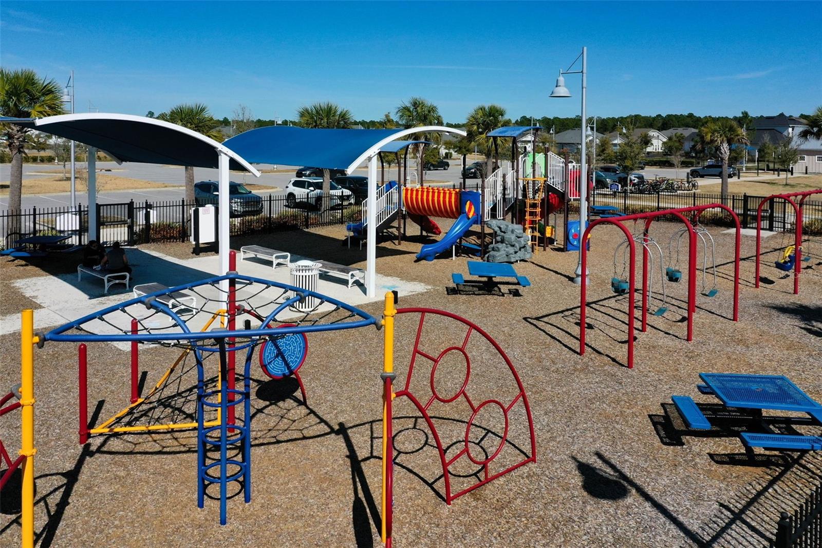 Image 32 of 33 For 363 Brandon Lakes Drive