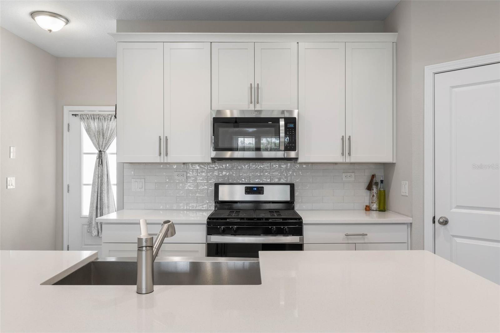 Image 6 of 33 For 363 Brandon Lakes Drive