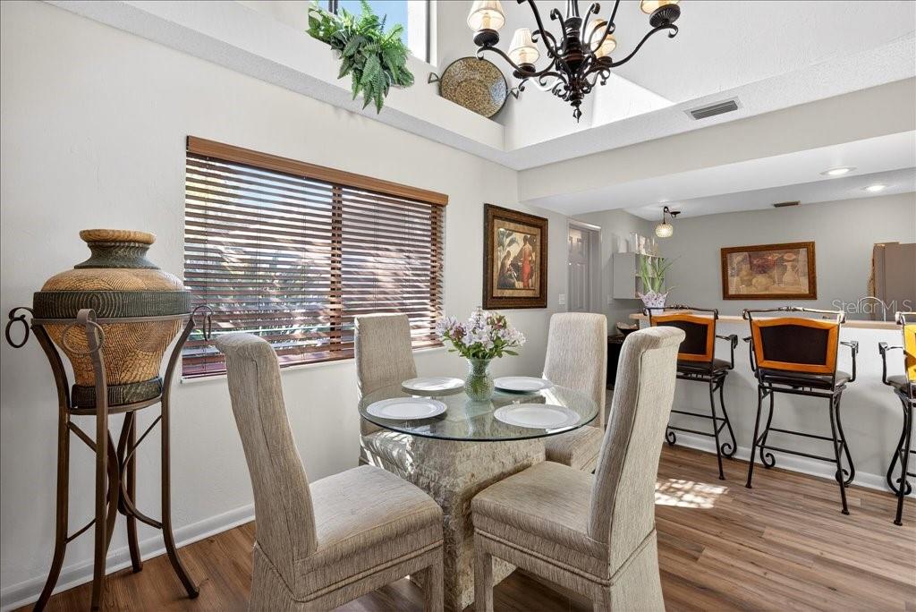 Image 7 of 29 For 16 Lake Forest Court N