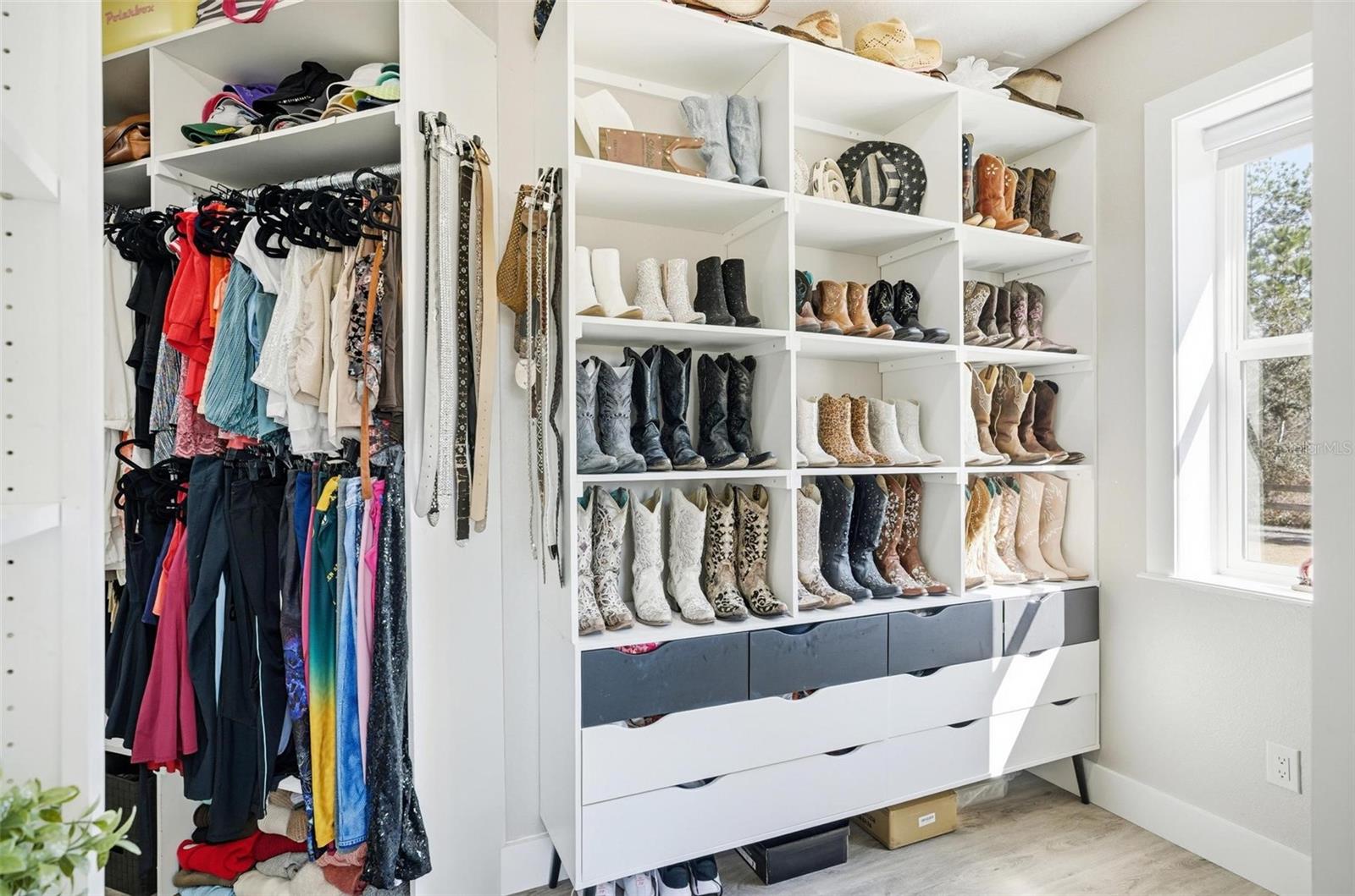 Image 18 of 99 For 4289 Old Kings Road N