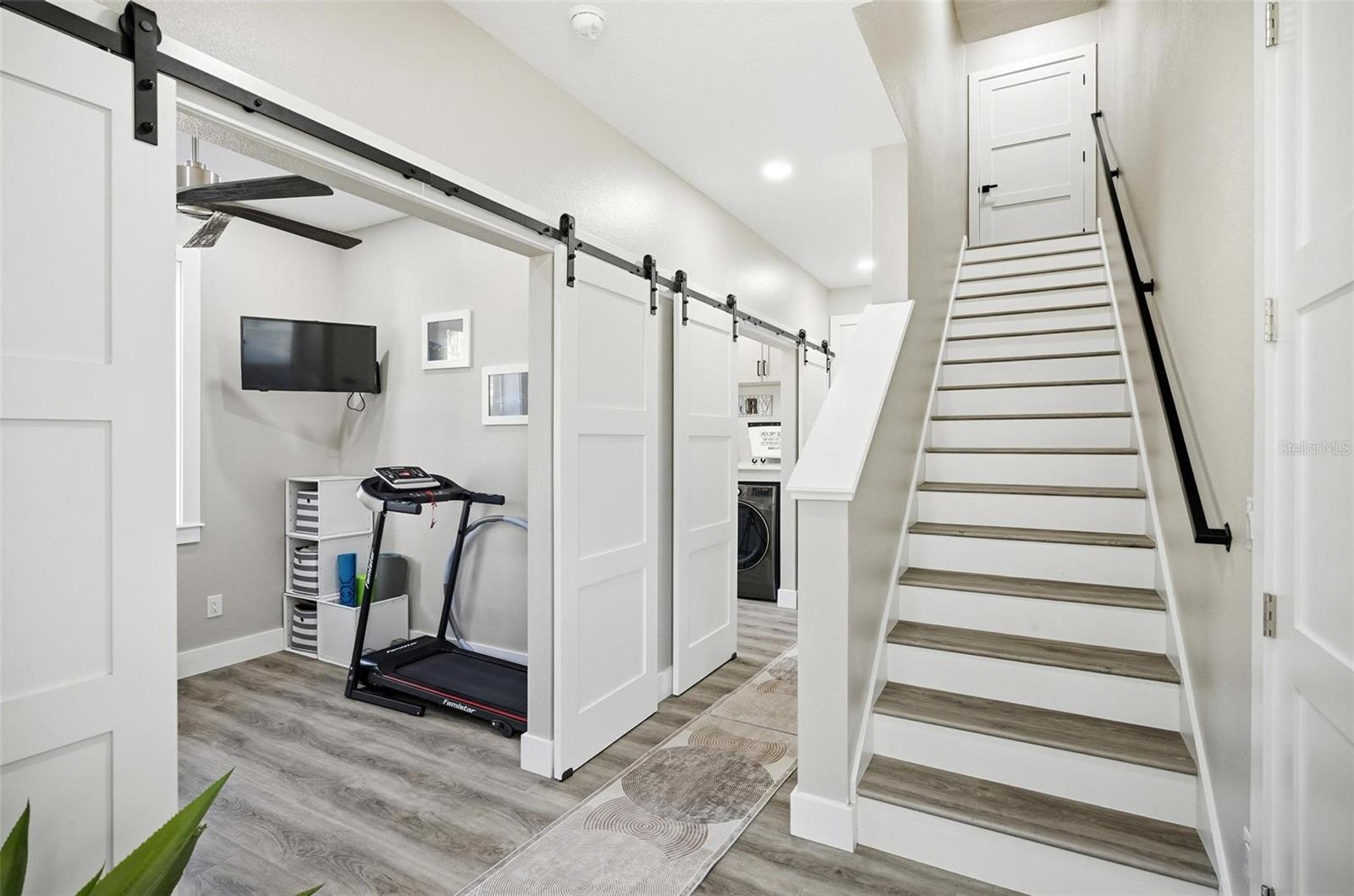 Image 2 of 99 For 4289 Old Kings Road N