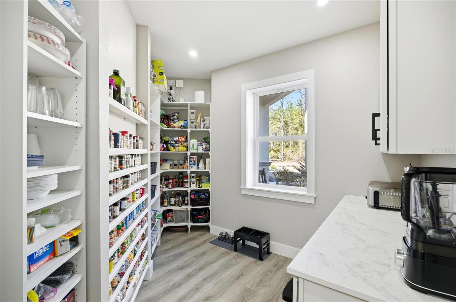 Image 23 of 99 For 4289 Old Kings Road N