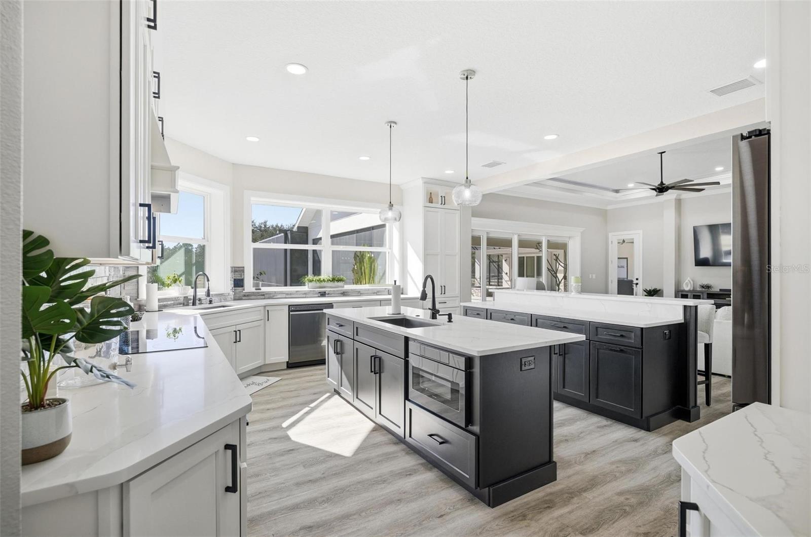 Image 40 of 99 For 4289 Old Kings Road N